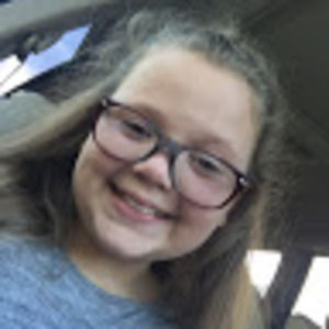 Meet your Posher, Mackie